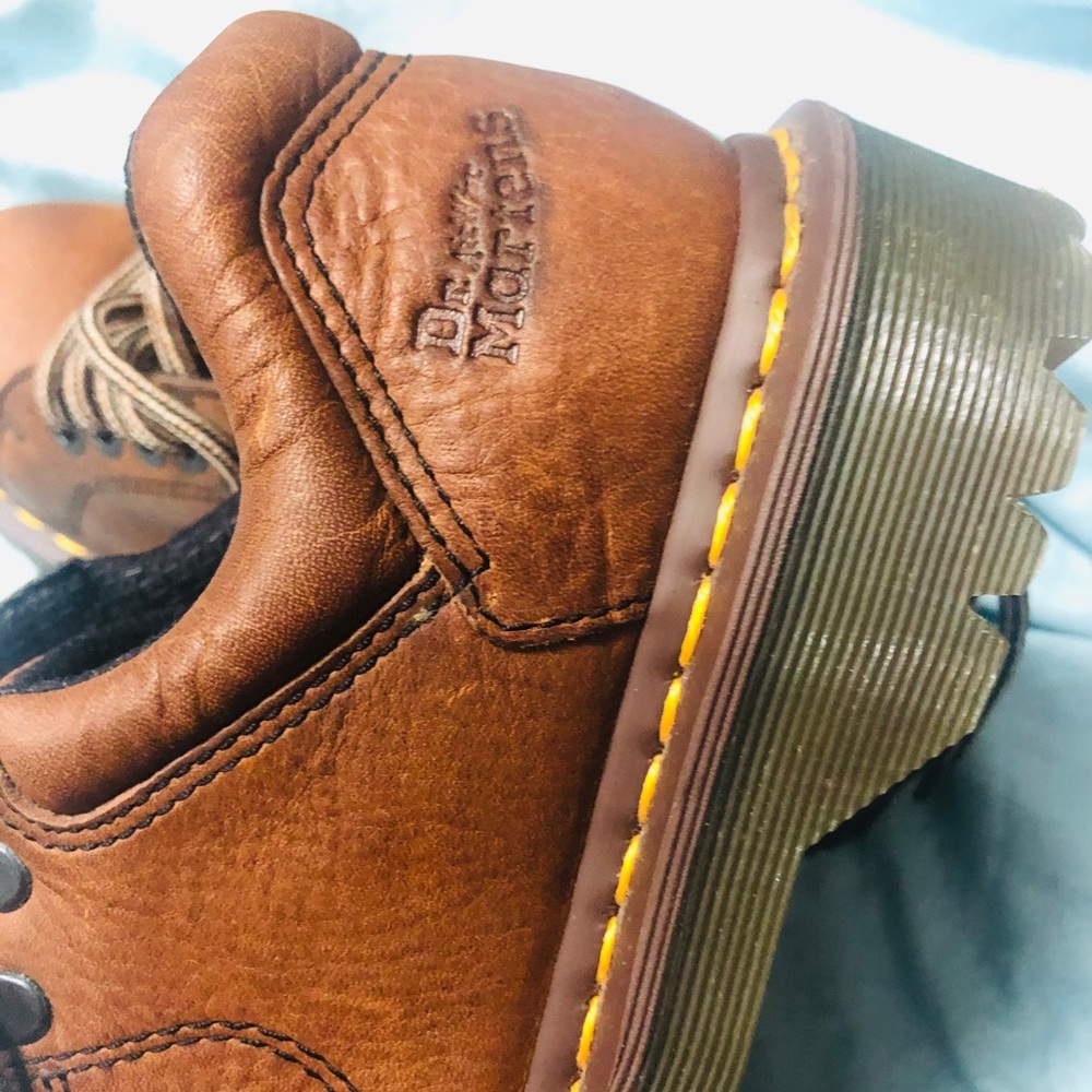 Dr Martens brown leather unisex 👞